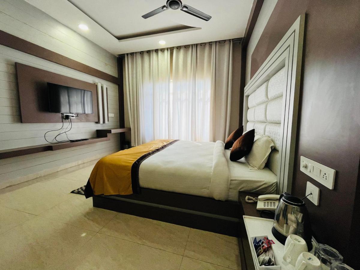 The Grand Lajja - All Staff Vaccinated Hotel Bahadrabad Exterior foto