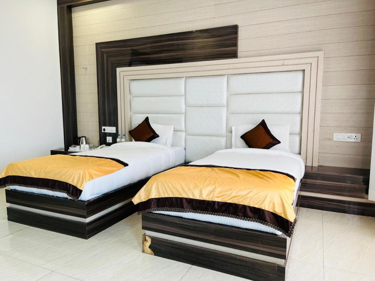 The Grand Lajja - All Staff Vaccinated Hotel Bahadrabad Exterior foto